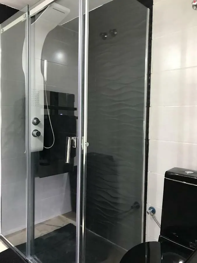 Luxury Sea Home&Terrace مالقة بيت للعطل